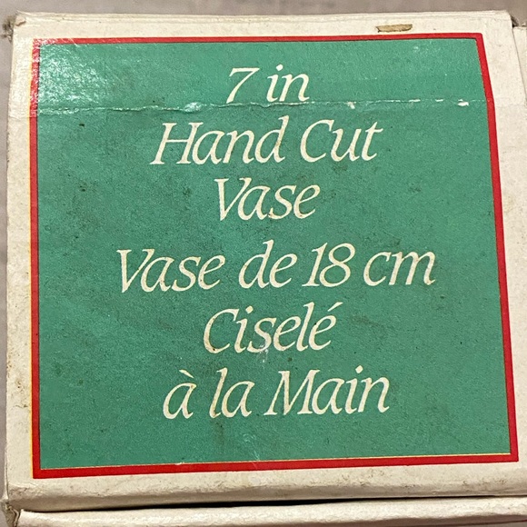 Vintage 1986 Hand Cut Etched Floral Engraved Crystal Pear Shape Bud Vase 7” NIB - Picture 5 of 13